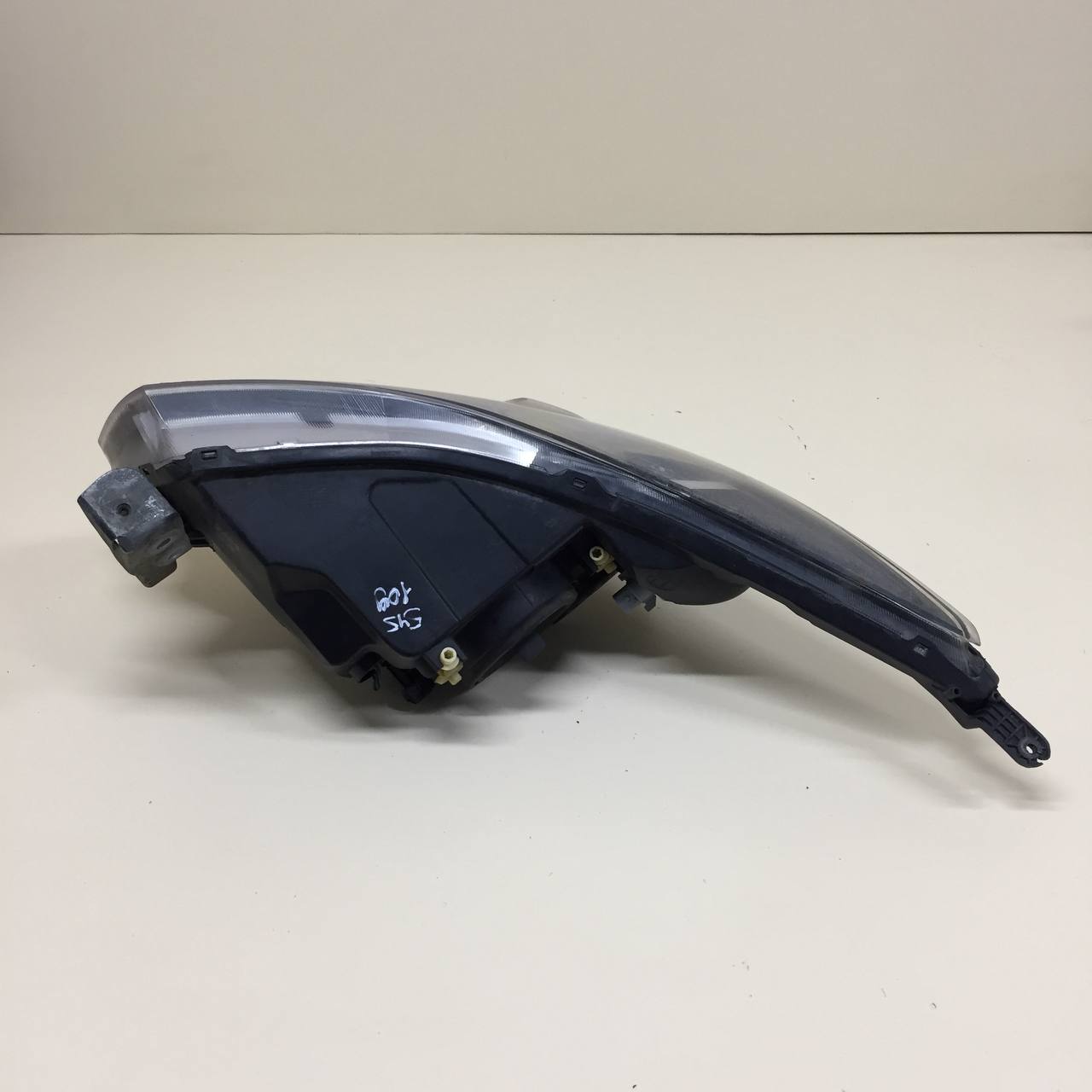 Фара правая Chevrolet Cruze (J300) 2009-2016 Фара правая Chevrolet Cruze (J300) 2009-2016