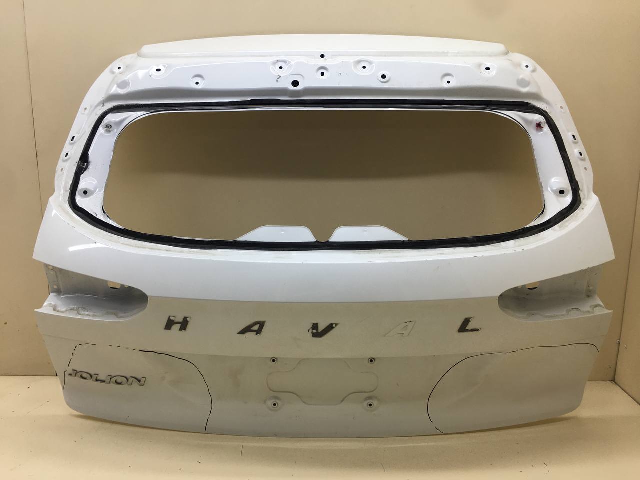 Дверь багажника Haval Jolion 2020>