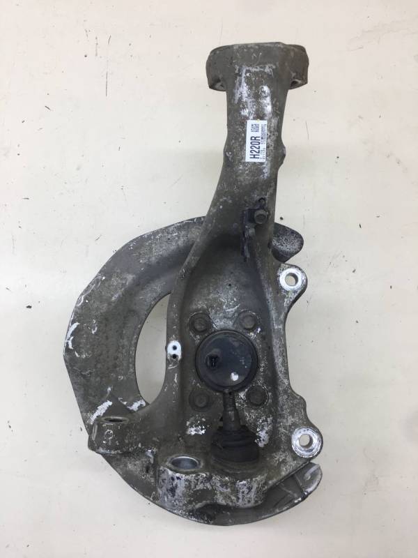 Кулак поворотный передний правый Lexus LS460 (XF40) 2006-2017