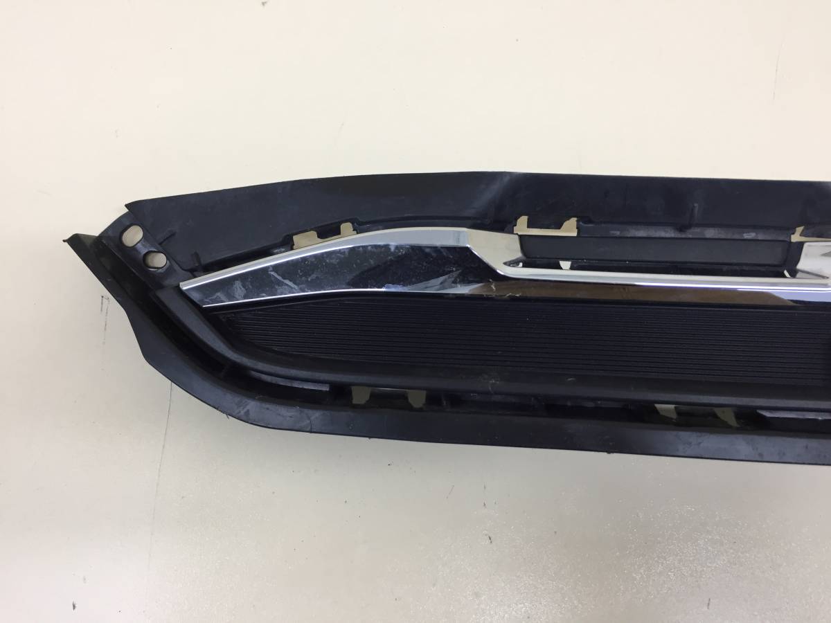 Решетка в бампер центральная Haval Haval F7 2019>