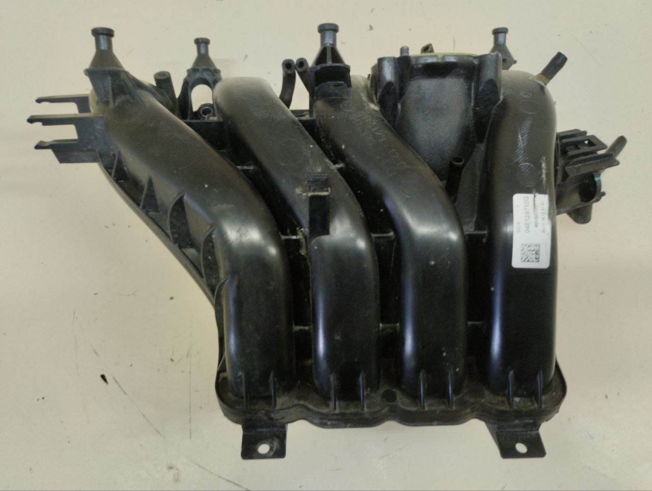 Коллектор впускной Volkswagen Polo (MK5) 2011-2020 Коллектор впускной Volkswagen Polo (MK5) 2011-2020