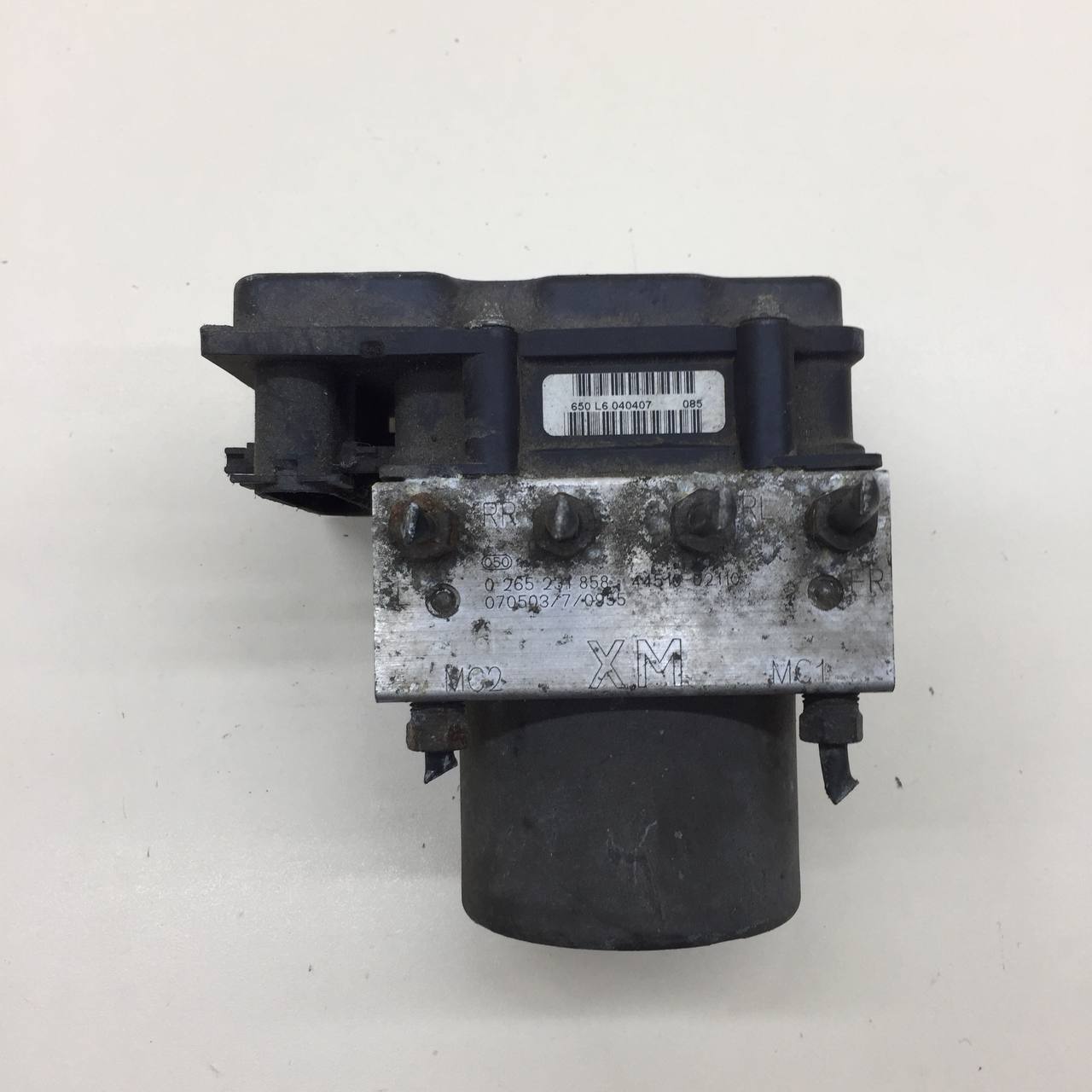 Блок ABS (насос) Toyota Auris (E150) 2006-2012
