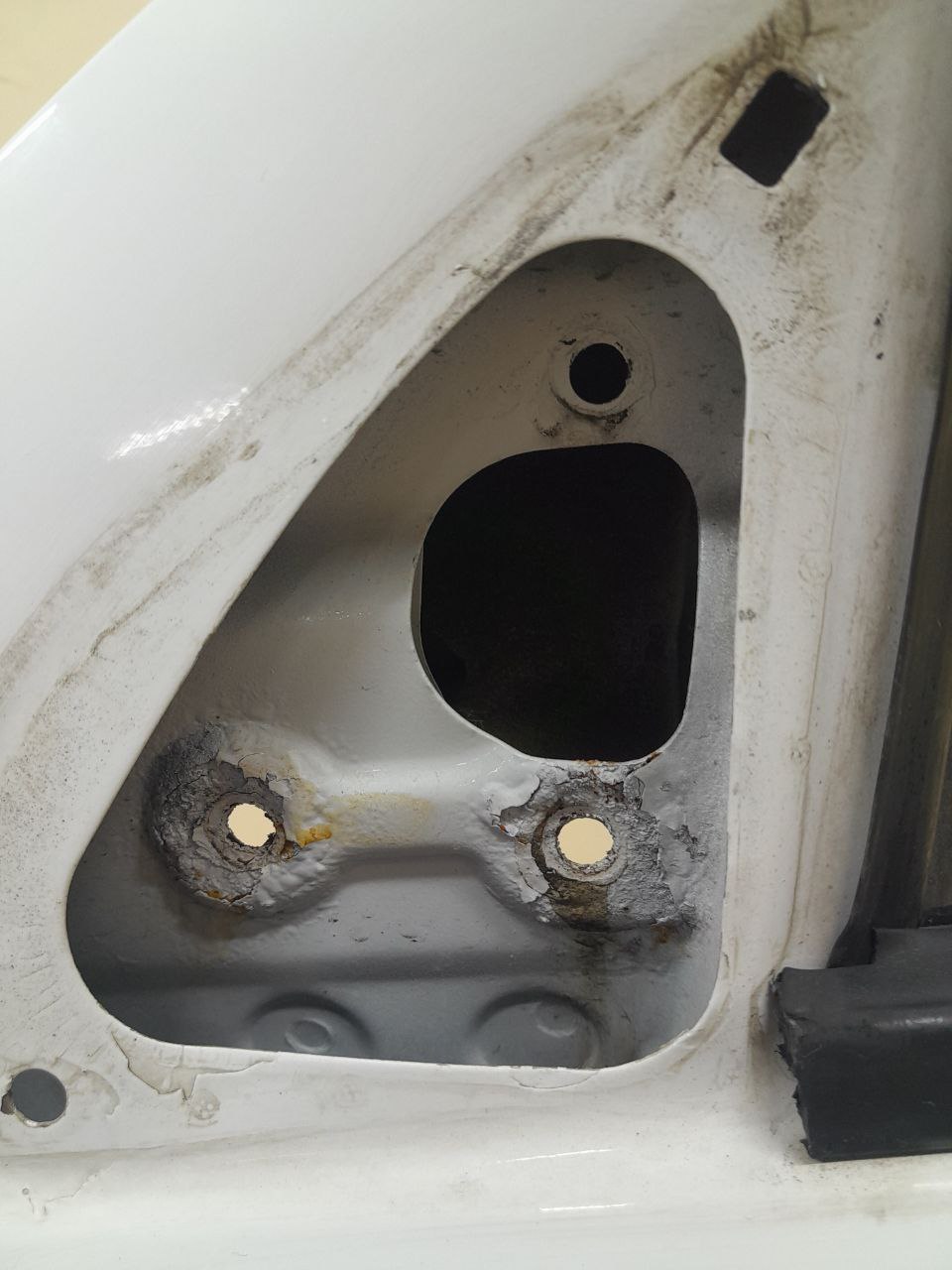Дверь передняя левая Chevrolet Cobalt (T250) 2011-2015 Дверь передняя левая Chevrolet Cobalt (T250) 2011-2015