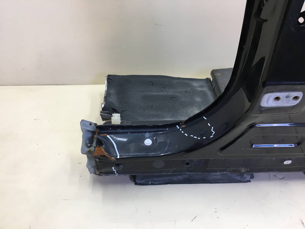 Порог со стойкой правый Toyota Camry (XV50) 2011-2017