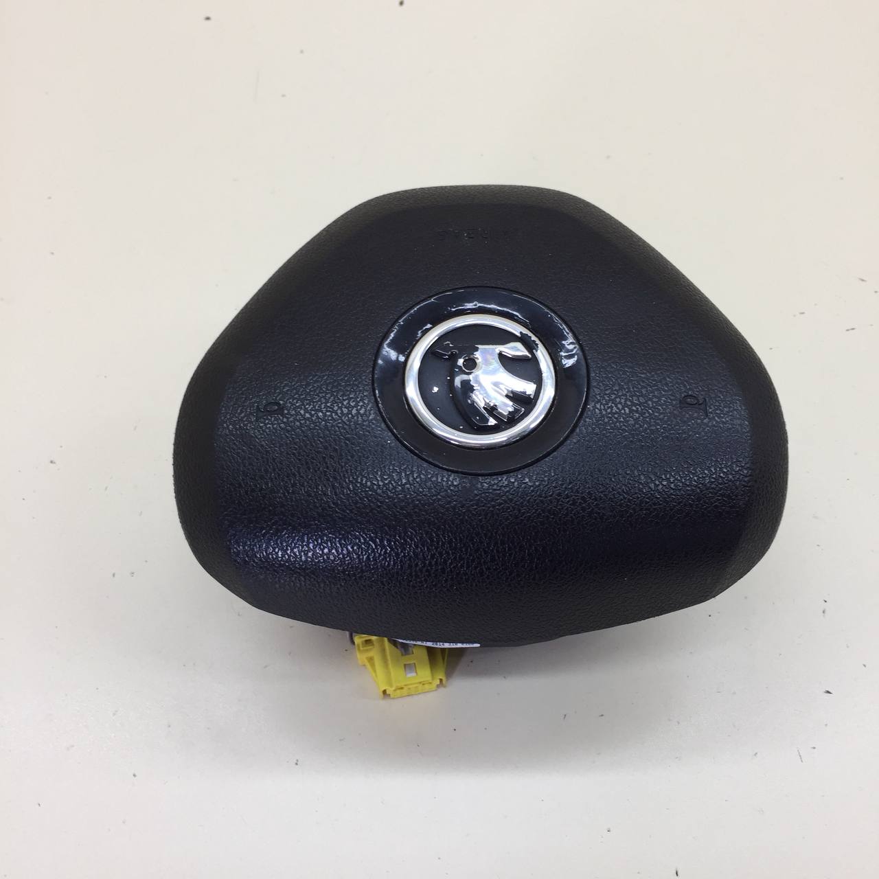 Подушка безопасности в рулевое колесо Skoda Rapid 2012-2020