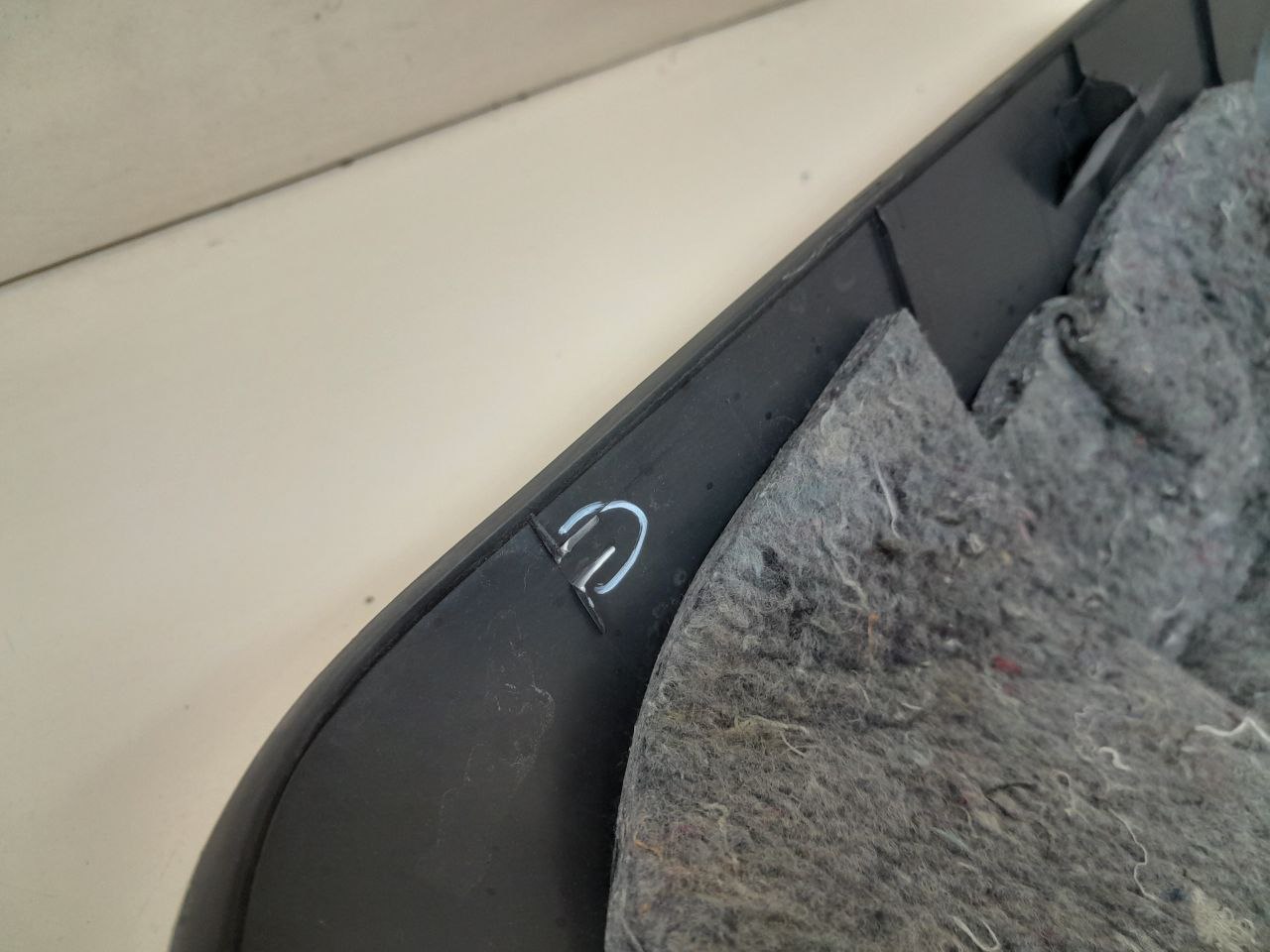 Обшивка стойки Toyota Auris (E150) 2006-2012