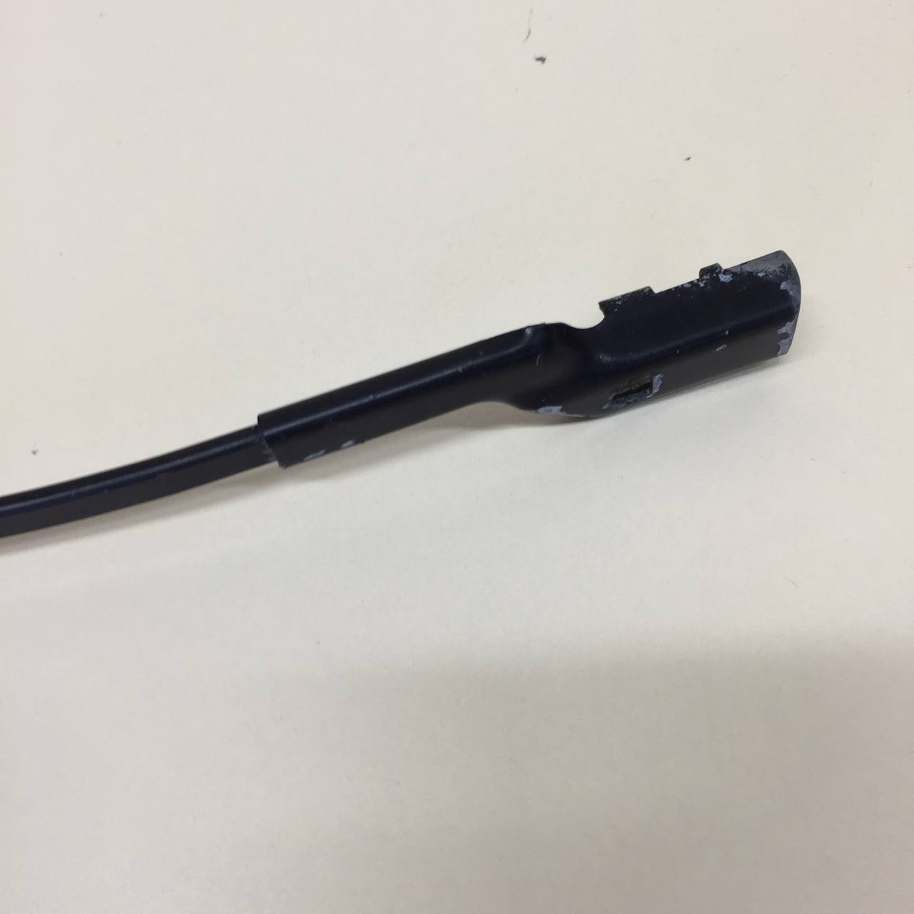 Поводок стеклоочистителя передний левый Skoda Rapid 2012-2020