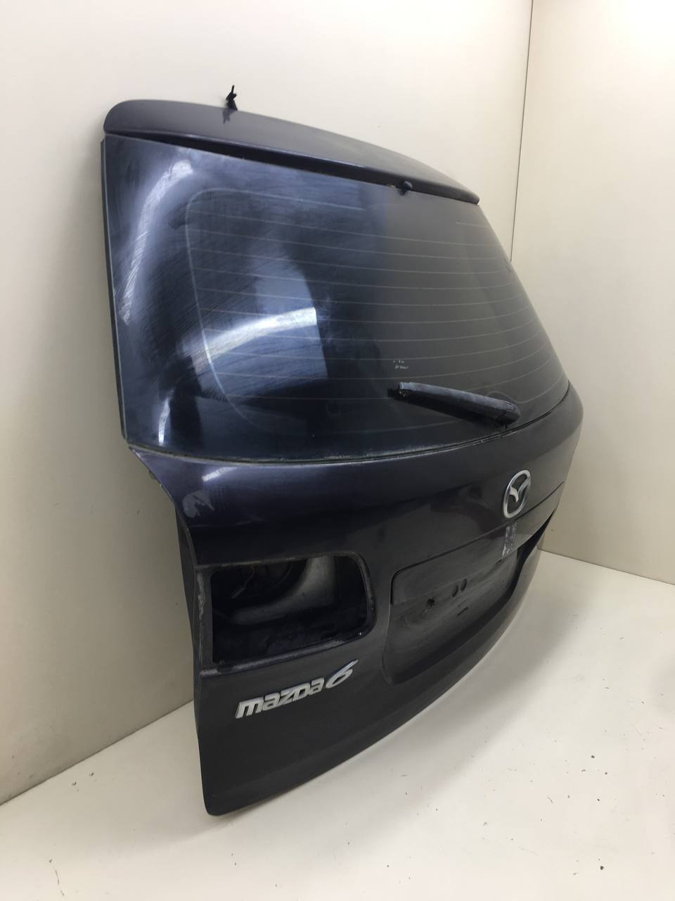 Дверь багажника со стеклом Mazda Mazda 6 (GG) 2002-2007 Дверь багажника со стеклом Mazda Mazda 6 (GG) 2002-2007