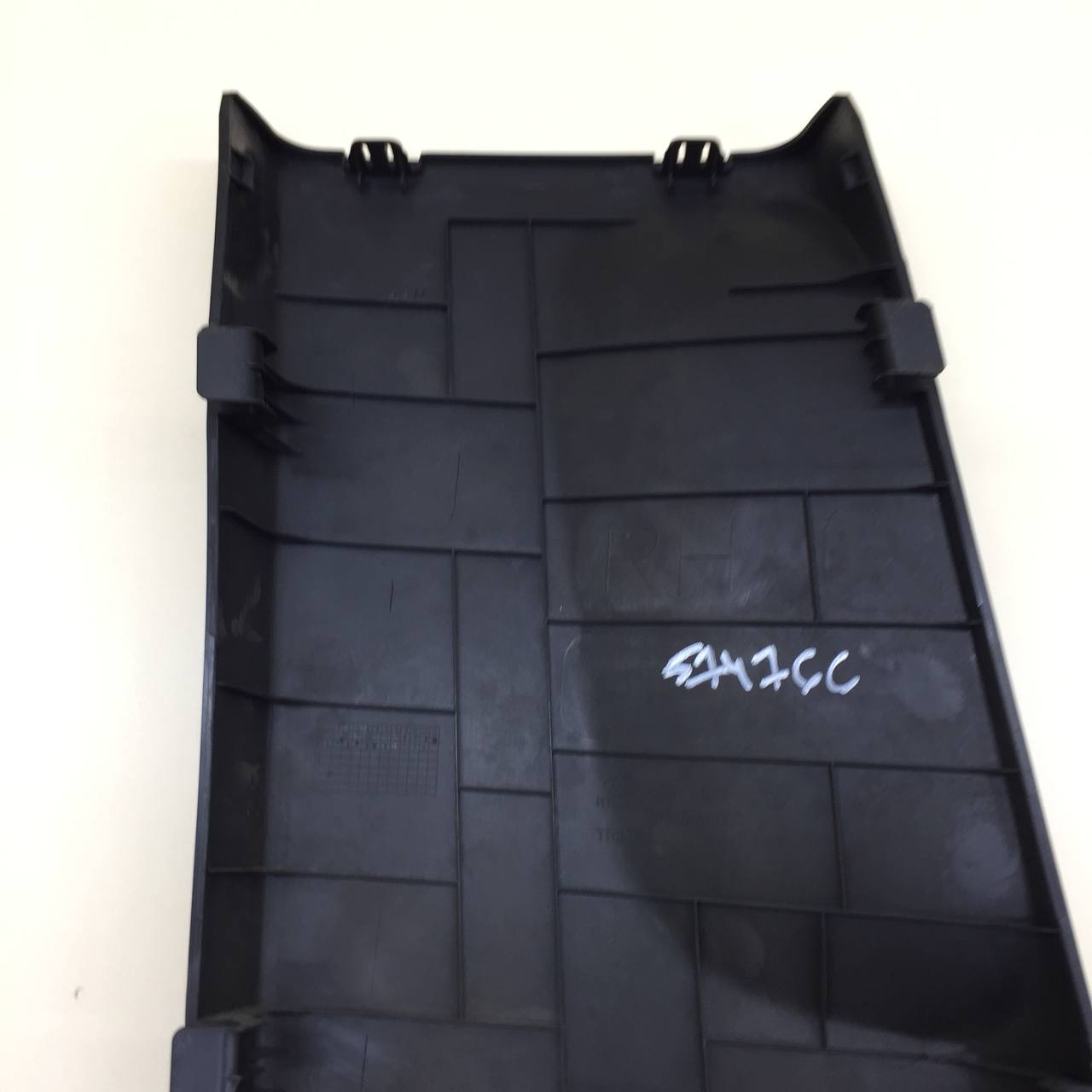 Обшивка стойки Hyundai Elantra (CN7) 2020>