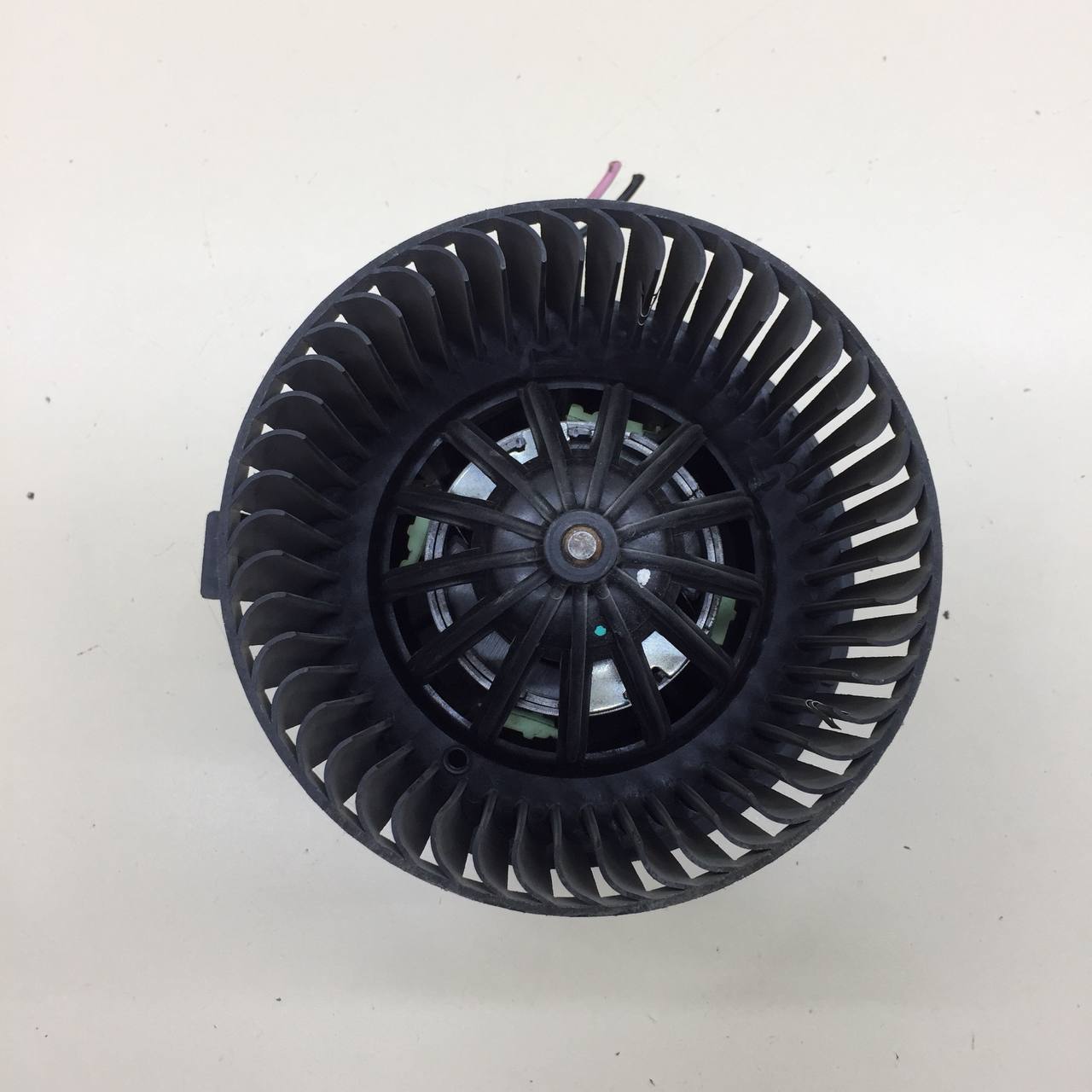 Моторчик отопителя Renault Sandero 2009-2014