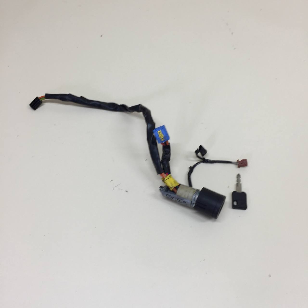 Замок зажигания Peugeot 206 1998-2012 Замок зажигания Peugeot 206 1998-2012