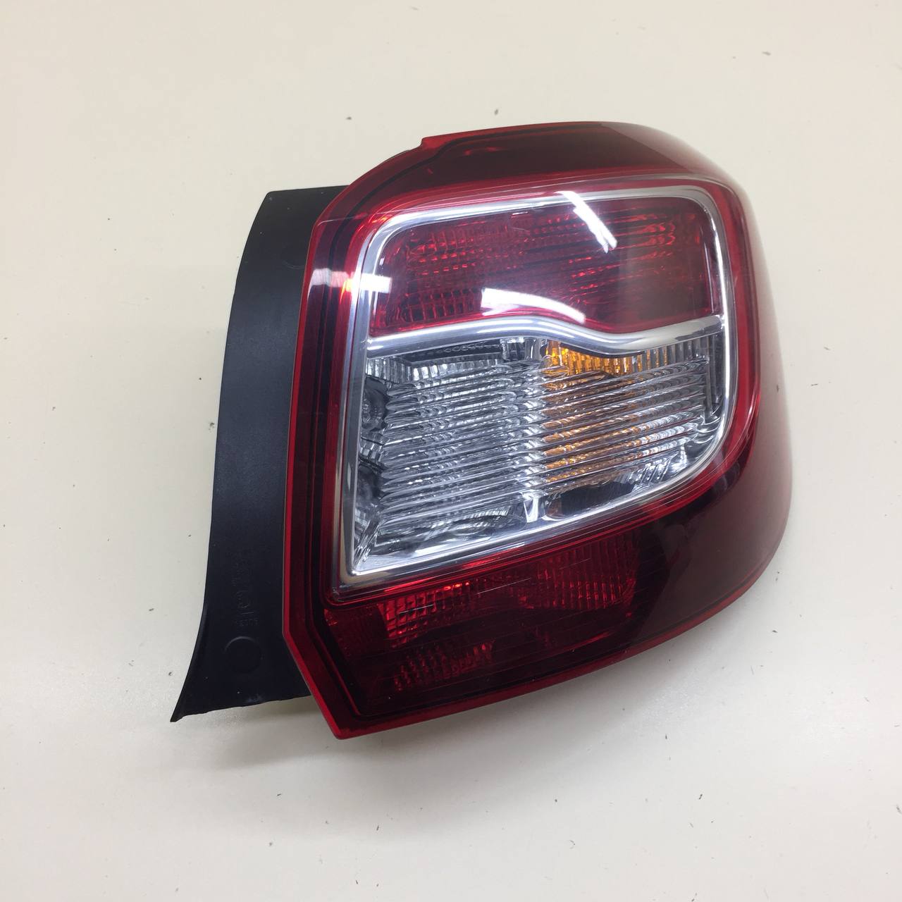 Фонарь задний правый Renault Sandero Stepway (5S) 2014-2022
