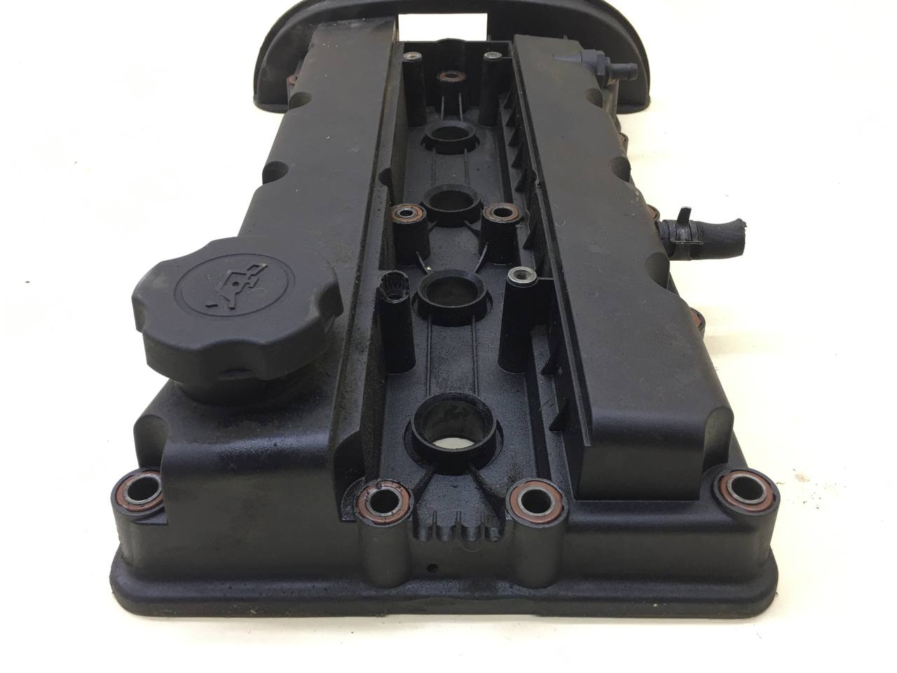 Крышка головки блока (клапанная) Chevrolet Cruze (J300) 2009-2016 Крышка головки блока (клапанная) Chevrolet Cruze (J300) 2009-2016
