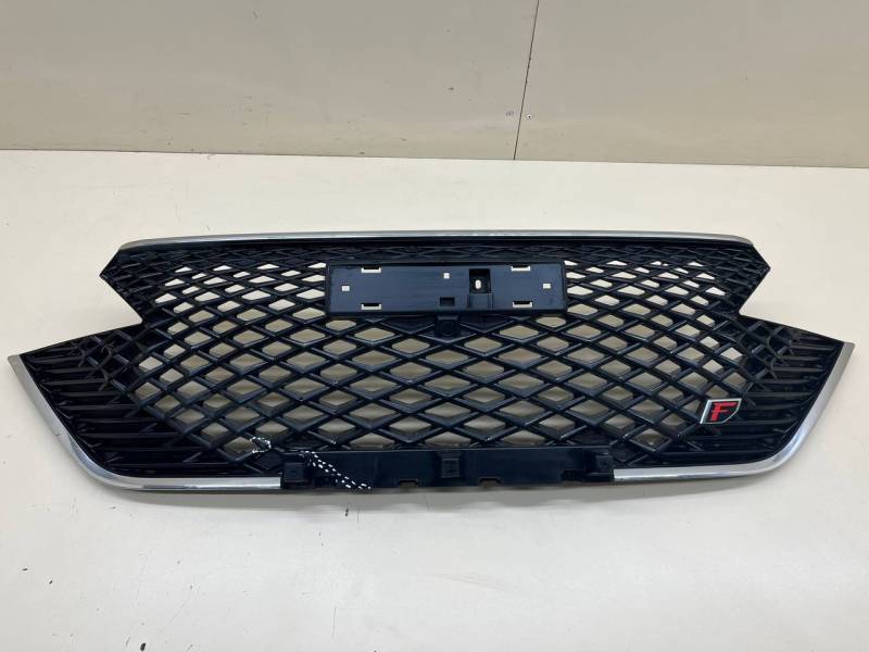 Решетка радиатора Haval Haval F7 2019>