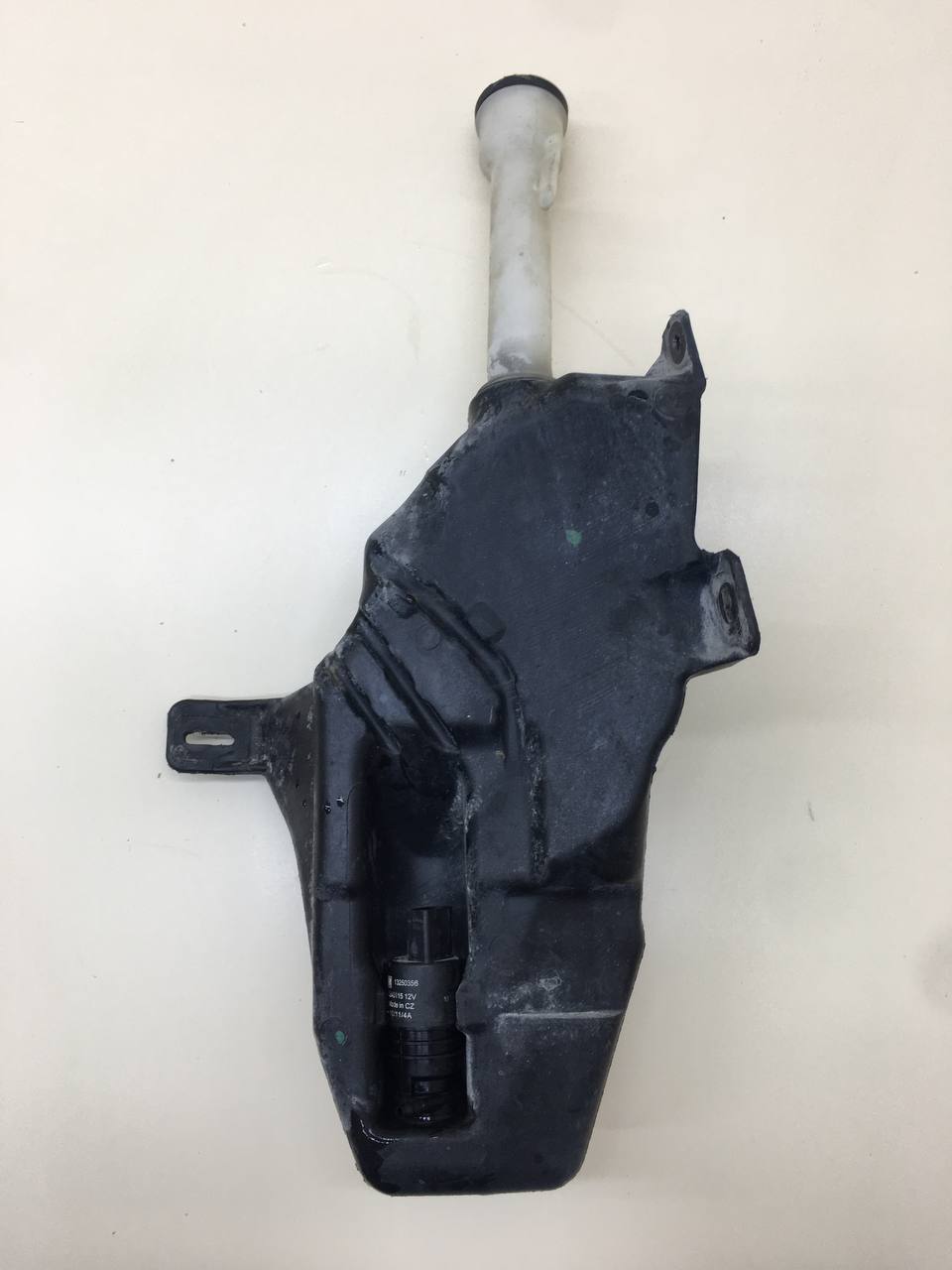 Бачок омывателя лобового стекла Chevrolet Cruze (J300) 2009-2016