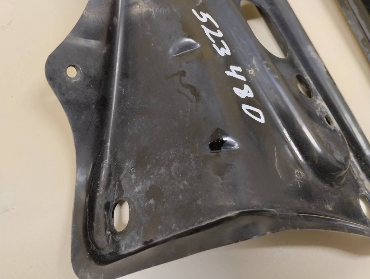 Кронштейн передней балки Toyota Camry (V50) 2011-2017 Кронштейн передней балки Toyota Camry (V50) 2011-2017