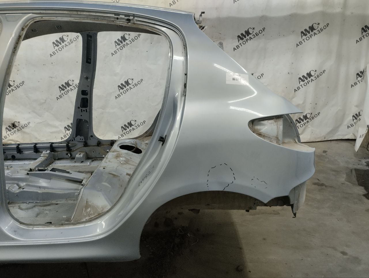 Крыло заднее левое Peugeot 206 1998-2012