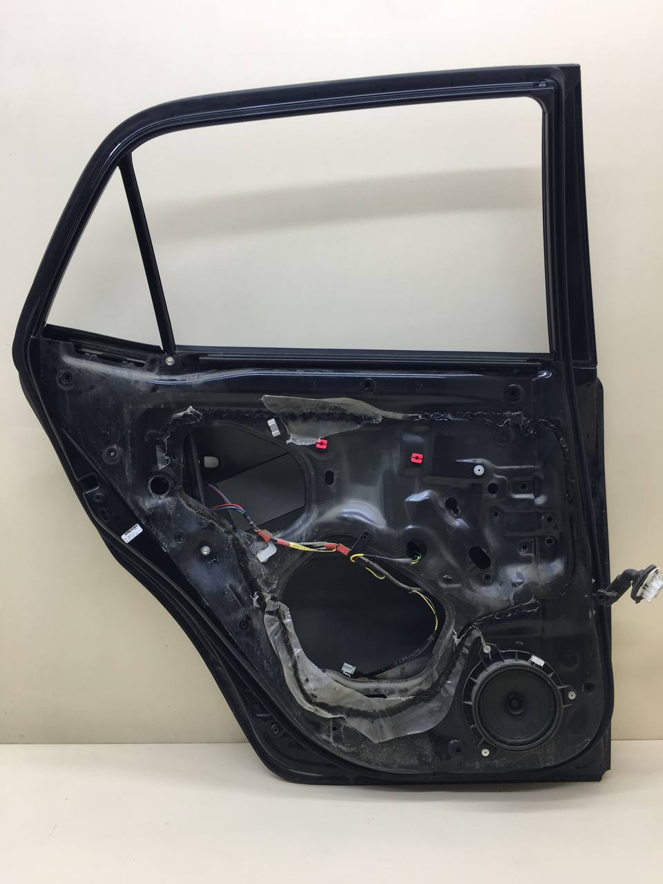 Дверь задняя левая Toyota Auris (E150) 2006-2012 Дверь задняя левая Toyota Auris (E150) 2006-2012