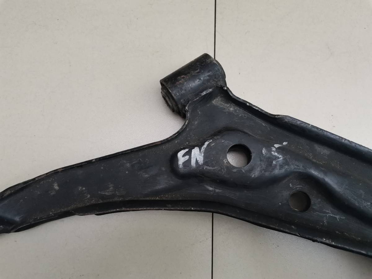 Рычаг передний левый Nissan Almera (N15) 1995-2000 Рычаг передний левый Nissan Almera (N15) 1995-2000
