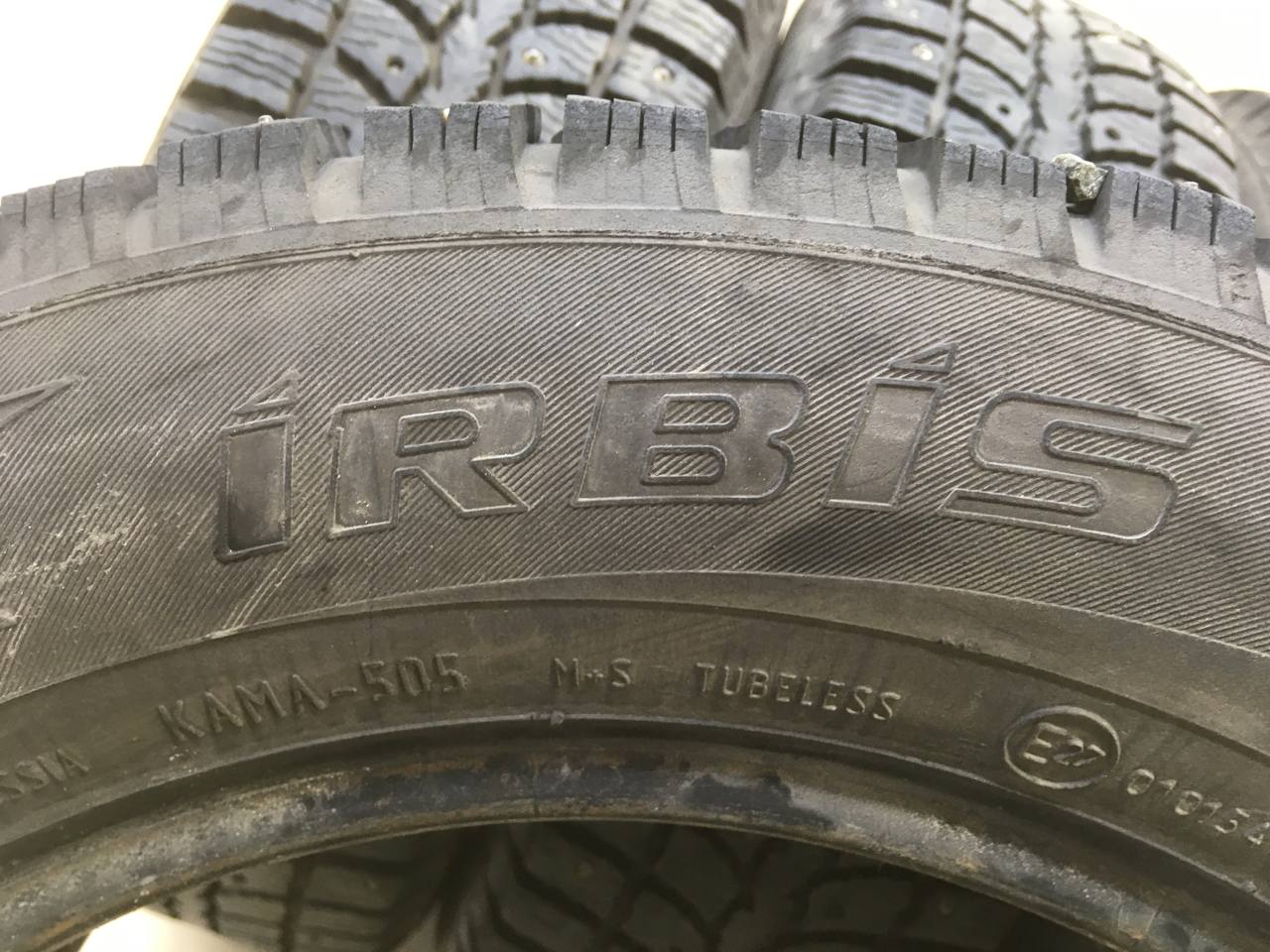 Шины к-кт R15 Зимние шипованные Kama Irbis 