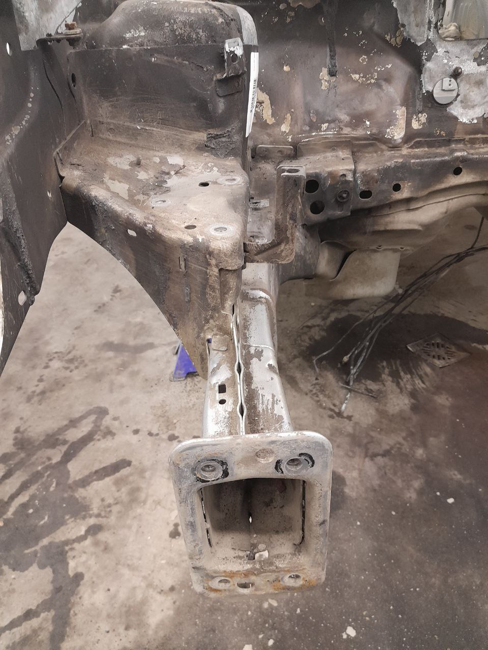 Четверть передняя правая Ford Fusion (JU) 2002-2012 Четверть передняя правая Ford Fusion (JU) 2002-2012