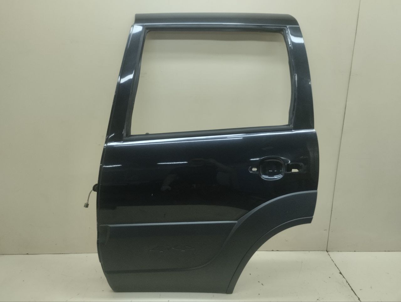 Дверь задняя левая Chevrolet Niva 2009-2020 Дверь задняя левая Chevrolet Niva 2009-2020