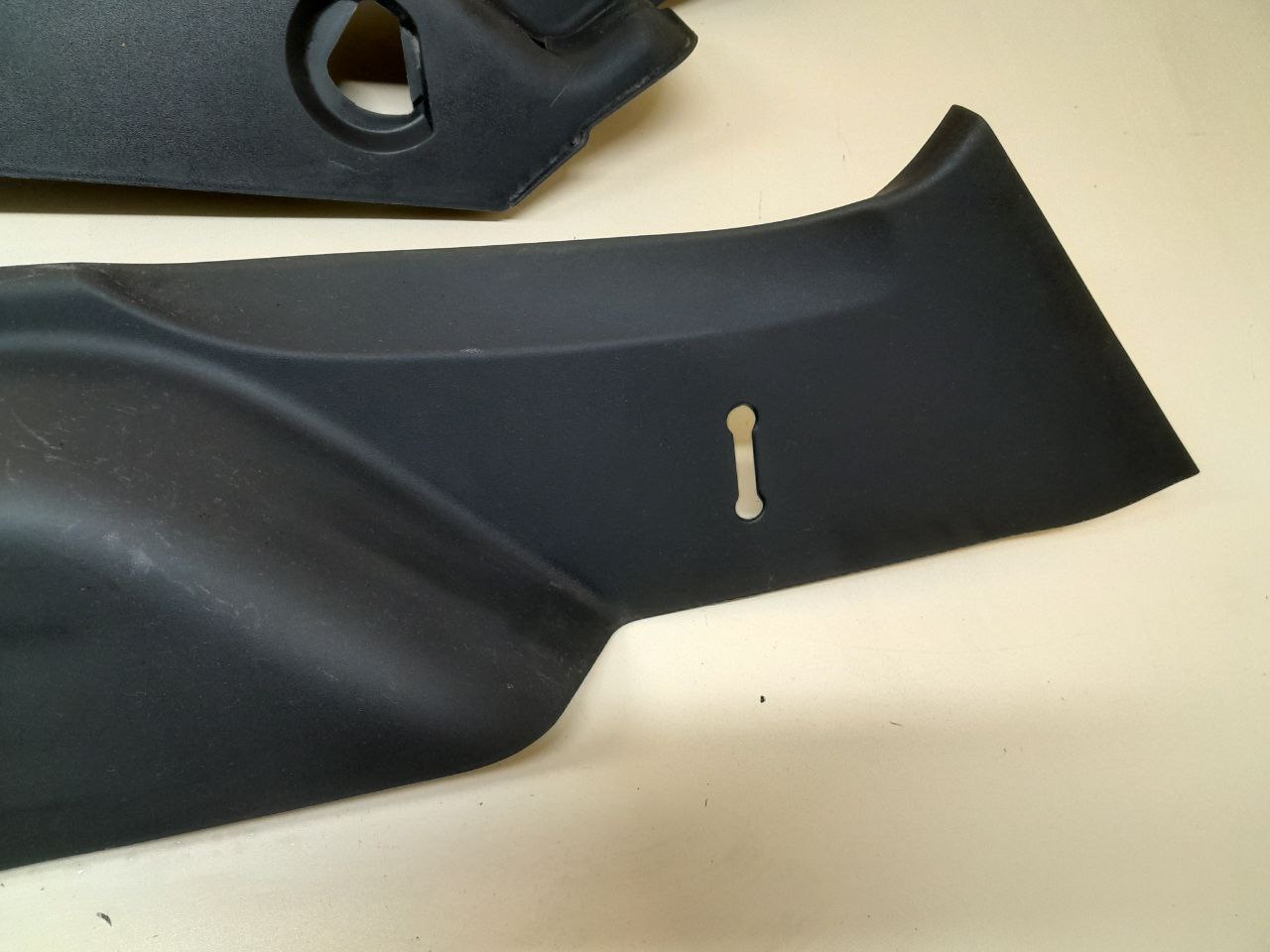 Обшивка стойки Toyota Auris (E150) 2006-2012