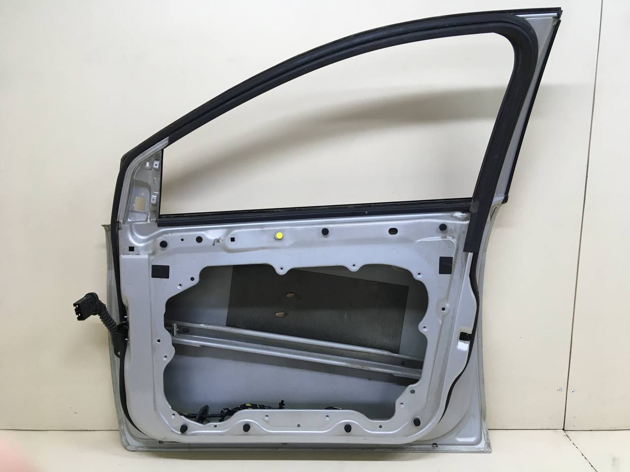 Дверь передняя правая Ford Focus 2 (DB) 2008-2011 Дверь передняя правая Ford Focus 2 (DB) 2008-2011