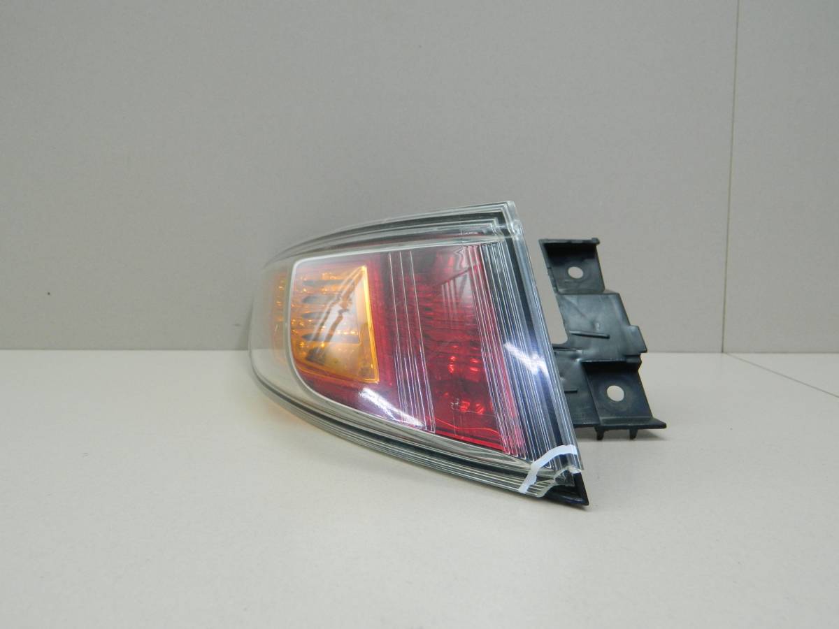Фонарь задний наружный левый Honda Civic 5D 2006-2012