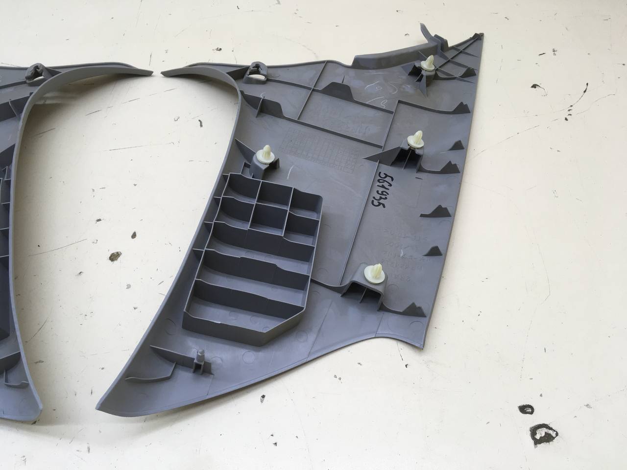 Обшивка стойки Mitsubishi Lancer 9  (CS/Classic) 2000-2011