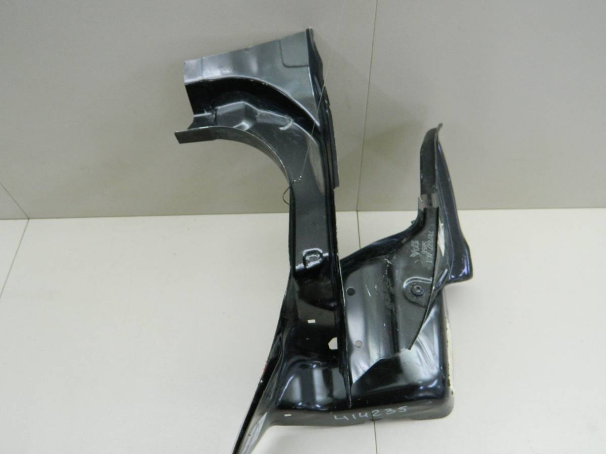 Кронштейн фонаря Peugeot 301 2013>