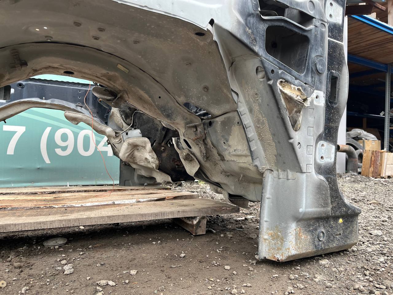 Четверть передняя левая Land Rover Range Rover Sport 2005-2012