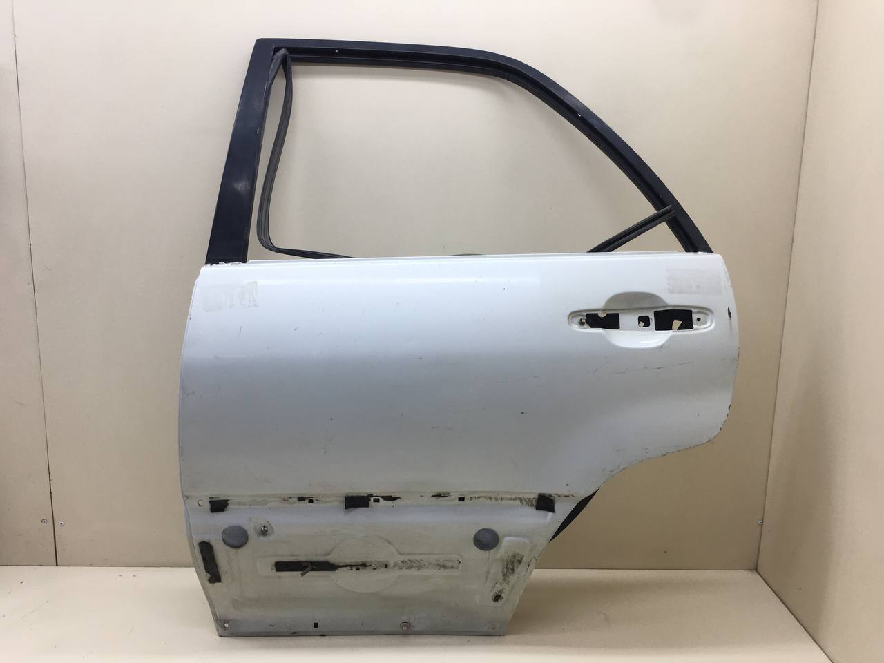 Дверь задняя левая Lexus RX 300 (XU10) 1997-2003 Дверь задняя левая Lexus RX 300 (XU10) 1997-2003