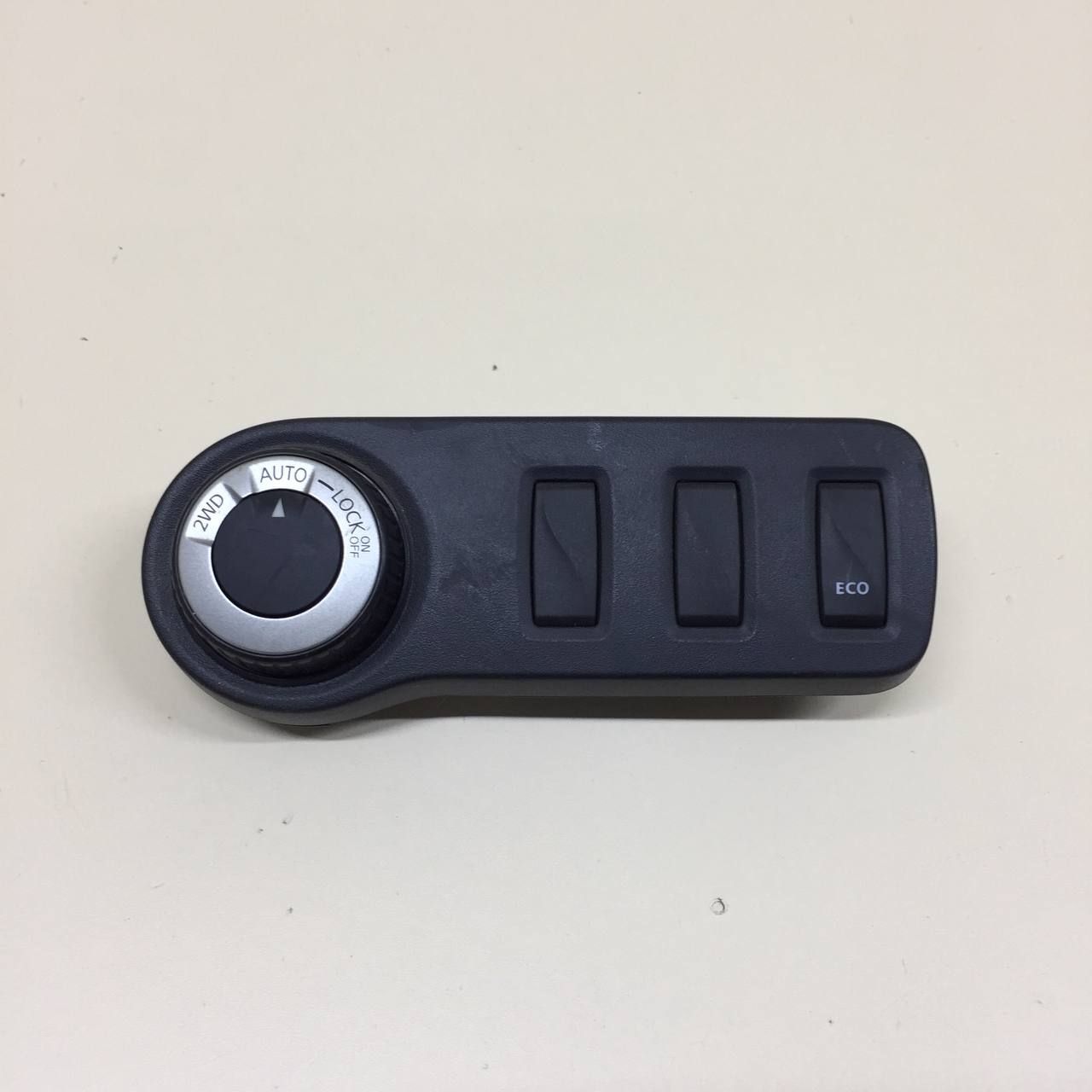 Блок кнопок Renault Duster (HSA, HSM) 2012> Блок кнопок Renault Duster (HSA, HSM) 2012>
