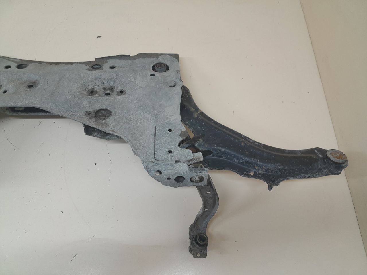 Балка подмоторная Renault Megane (2) 2002-2009 Балка подмоторная Renault Megane (2) 2002-2009