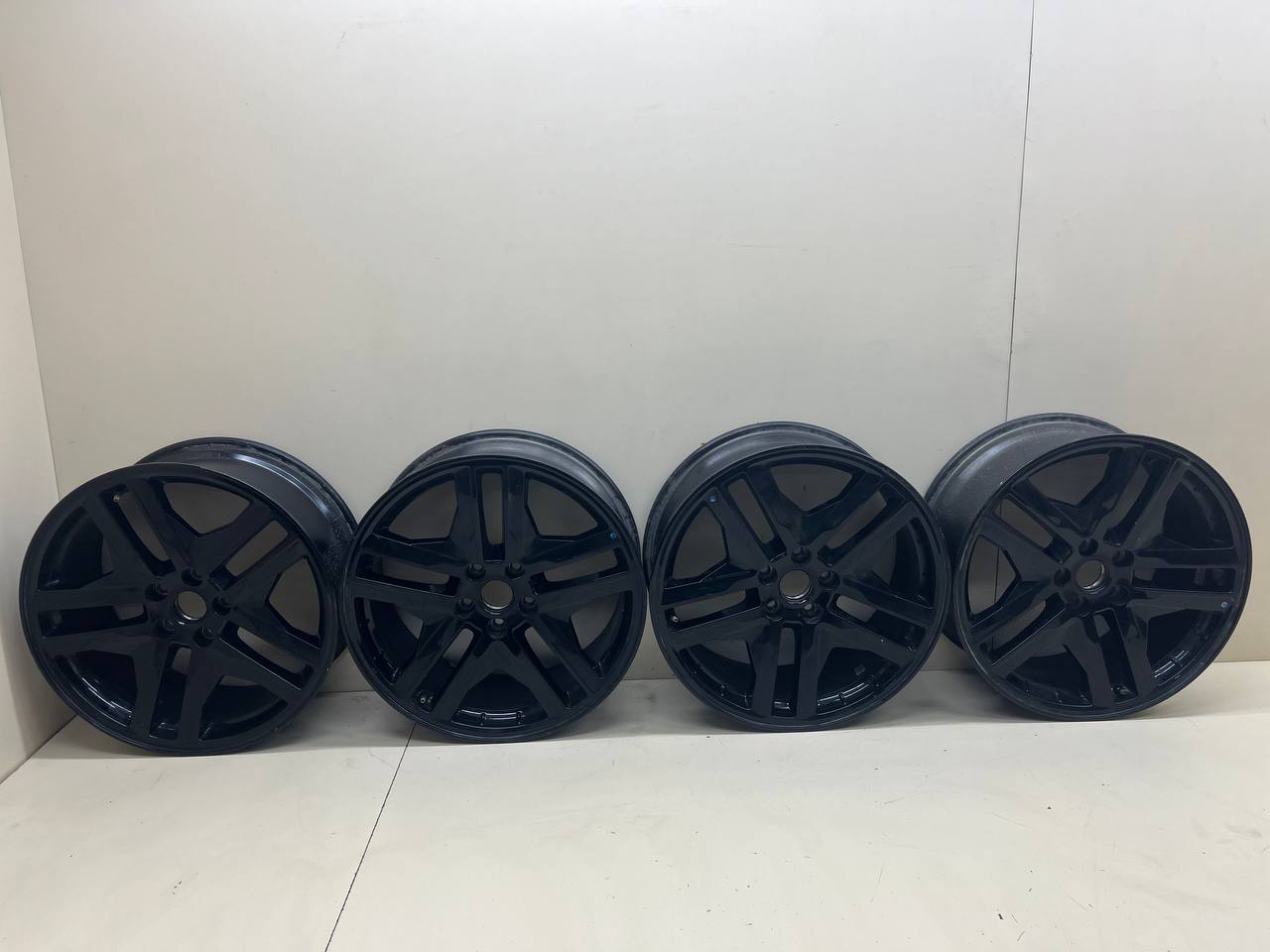 Диски к-кт R19 Литые