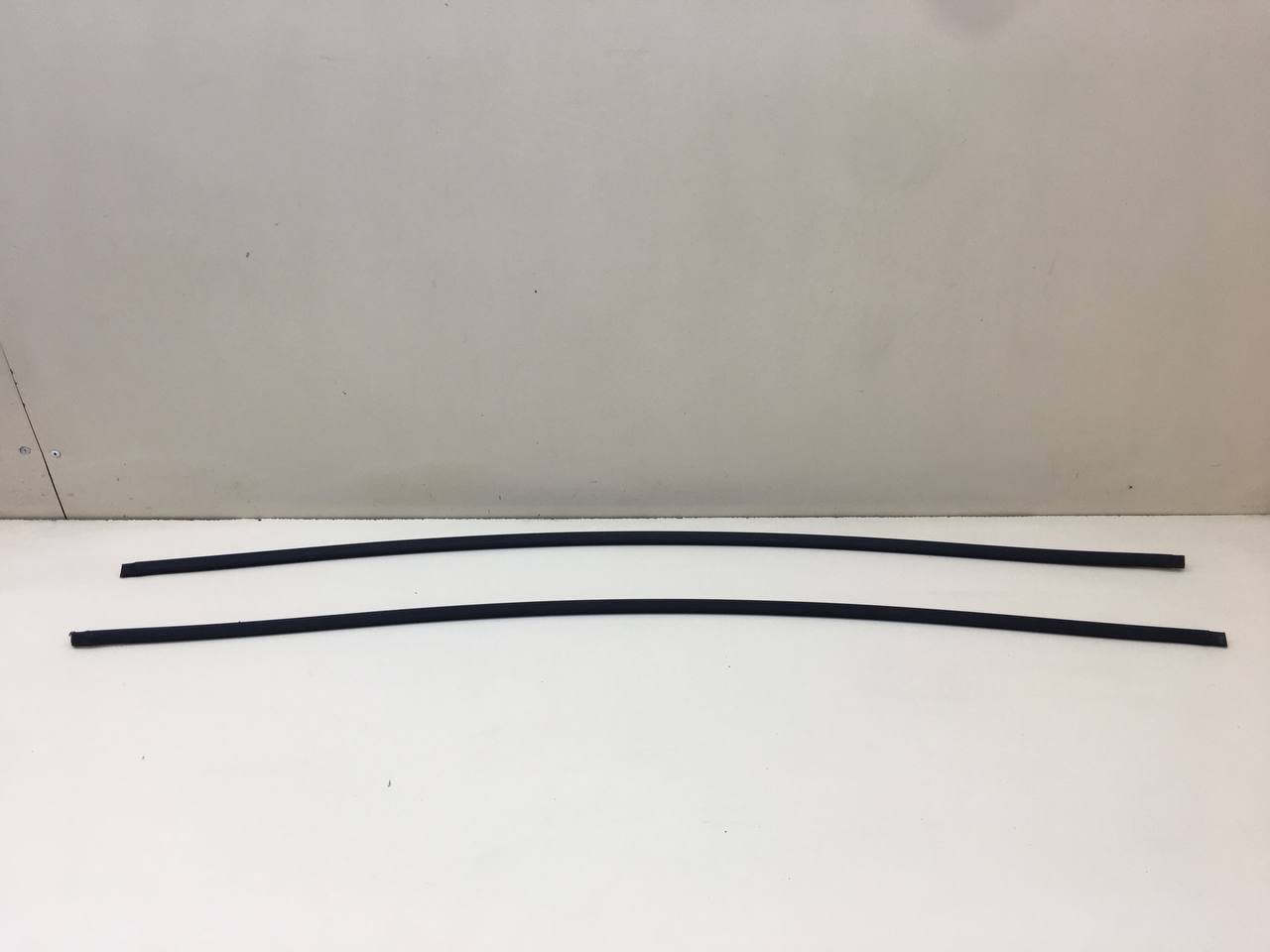 Молдинг Toyota Corolla E120 2001-2007 Молдинг Toyota Corolla E120 2001-2007