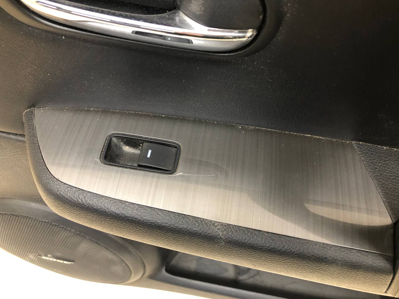 Обшивка двери передней правой Mazda Mazda 6 (GH) 2007-2012