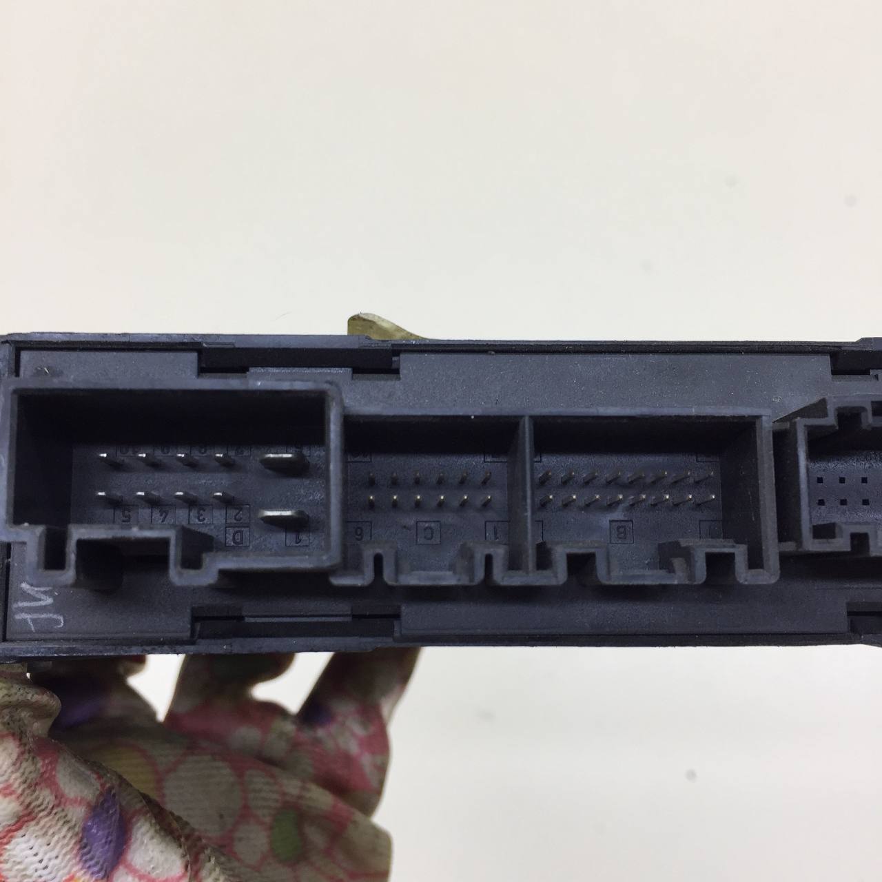 Моторчик стеклоподъемника Volkswagen Touareg (7L) 2002-2010