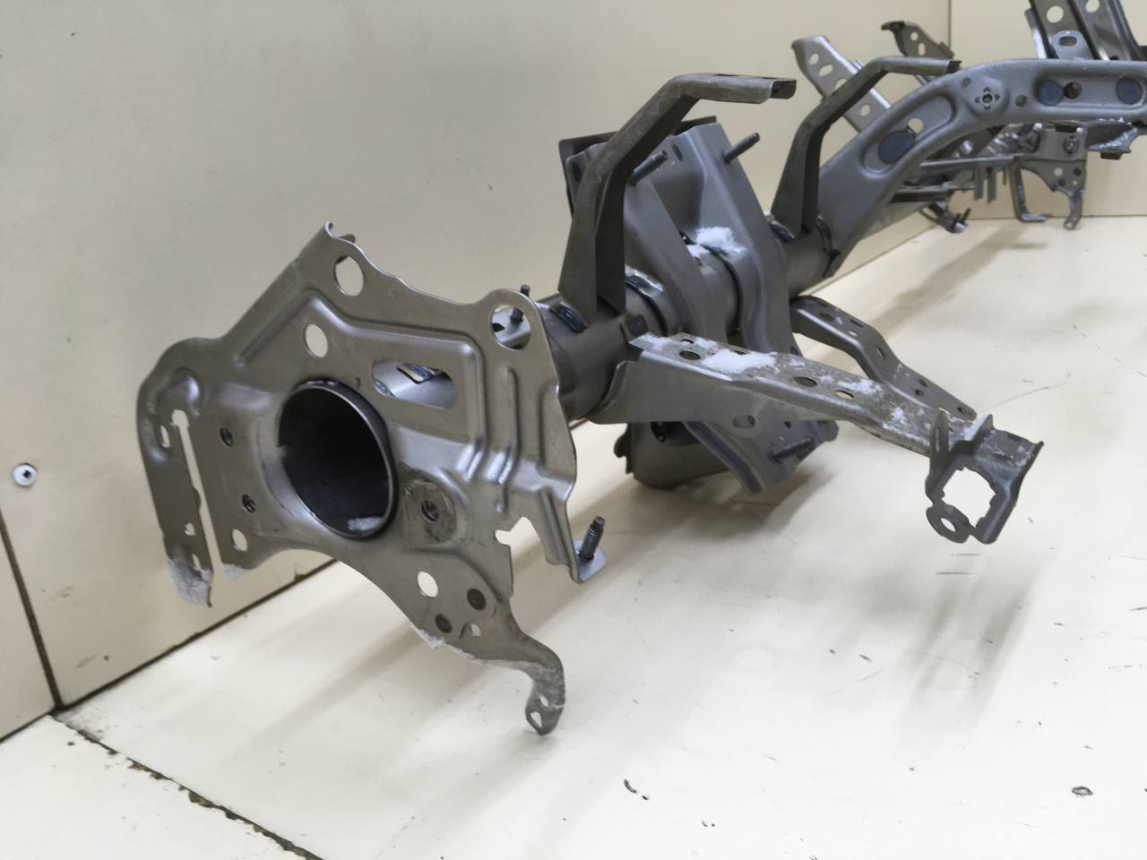 Усилитель торпедо Toyota Land Cruiser Prado (J150) 2009-2022