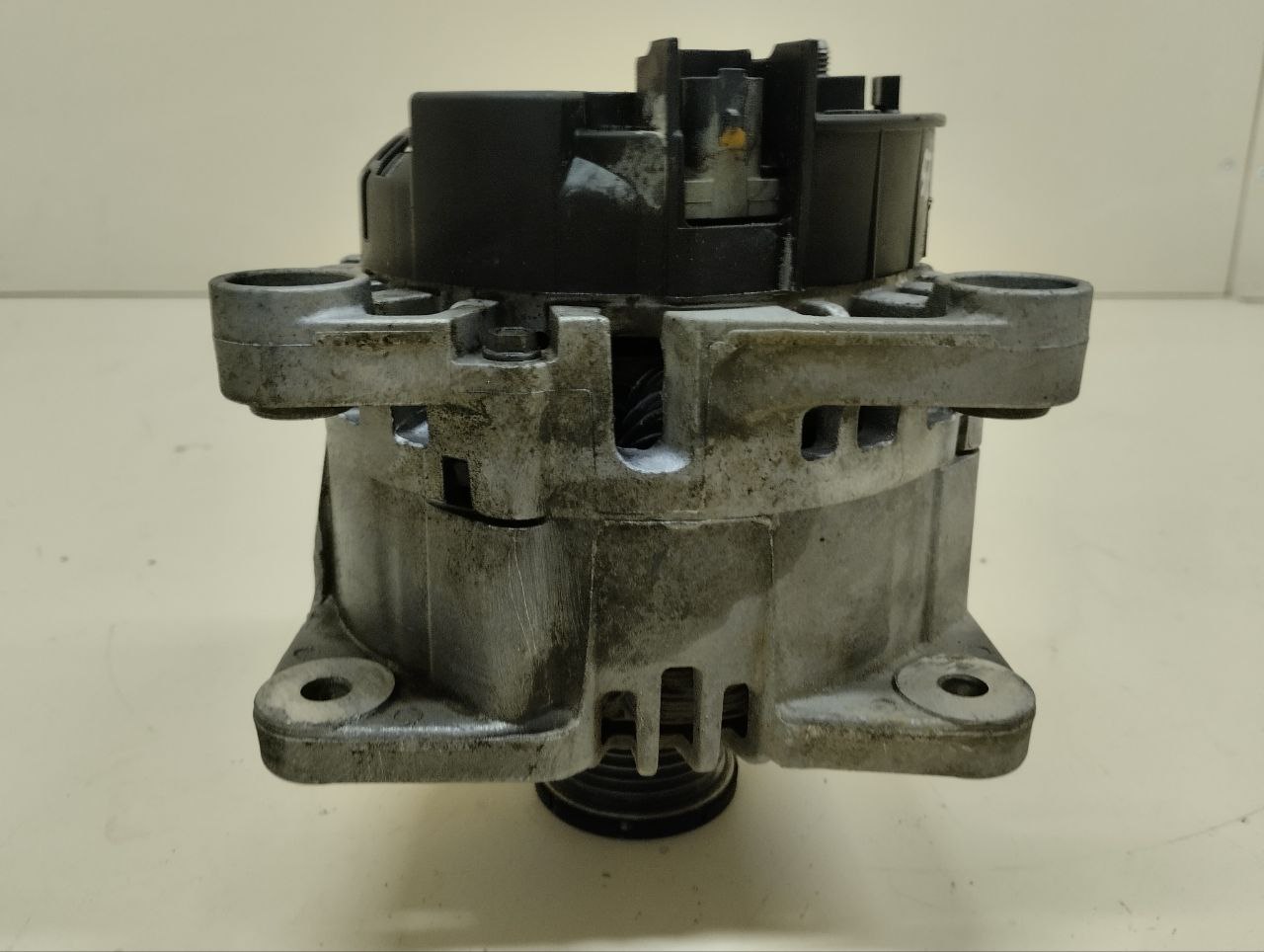 Генератор Renault Duster (HSA, HSM) 2012> Генератор Renault Duster (HSA, HSM) 2012>