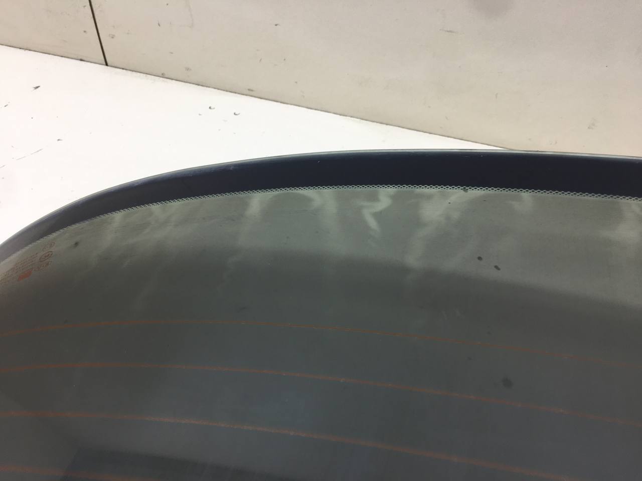 Стекло заднее Kia Spectra (SD) 2004-2011