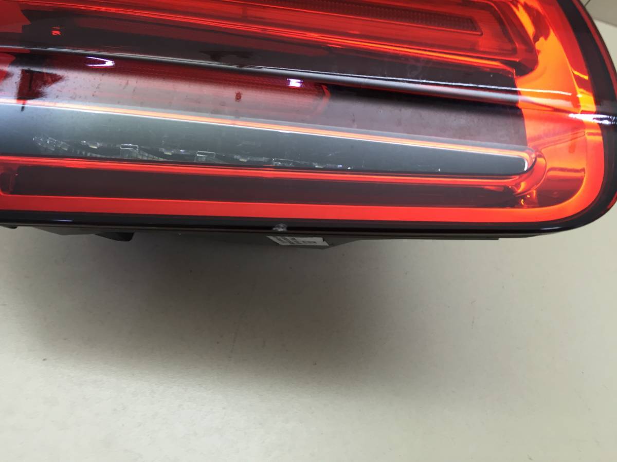 Фонарь задний внутренний левый Porsche Cayenne 2010-2017