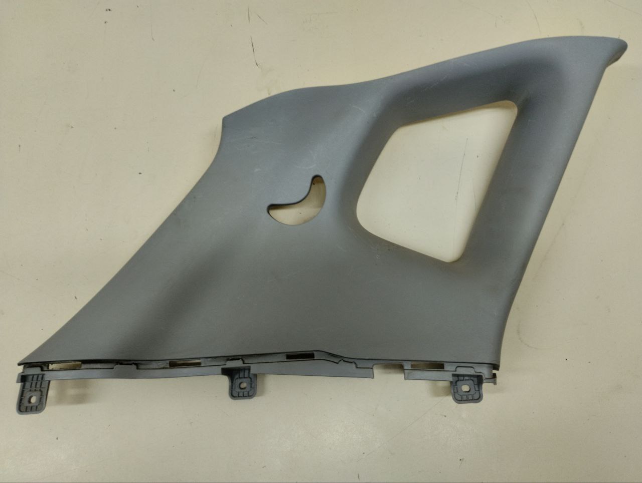 Обшивка стойки Kia Venga (YN) 2010-2017