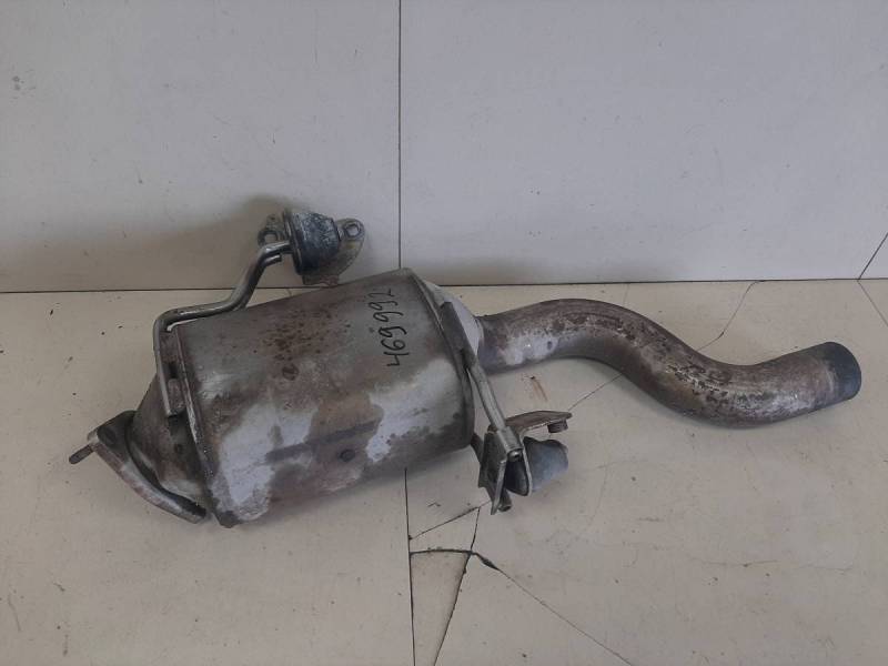 Средняя часть глушителя Volkswagen Touareg (7L) 2002-2010