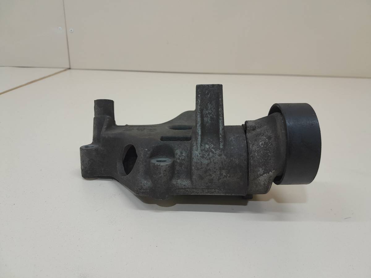 Кронштейн кондиционера Volkswagen Polo (MK5) 2011-2020 Кронштейн кондиционера Volkswagen Polo (MK5) 2011-2020