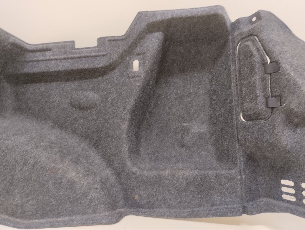 Обшивка багажника Nissan Almera Classic (B10) 2006-2013 Обшивка багажника Nissan Almera Classic (B10) 2006-2013