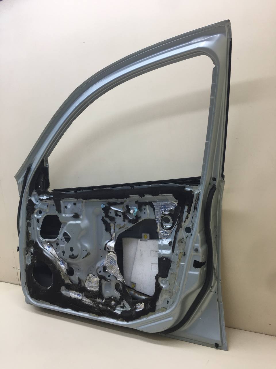 Дверь передняя правая Nissan Almera Classic (B10) 2006-2013