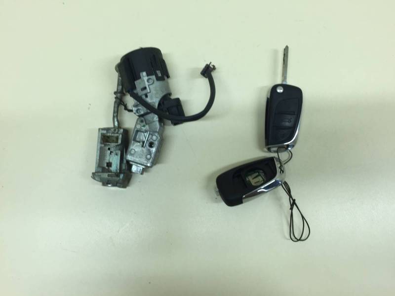 Замок зажигания Citroen C4 2011>