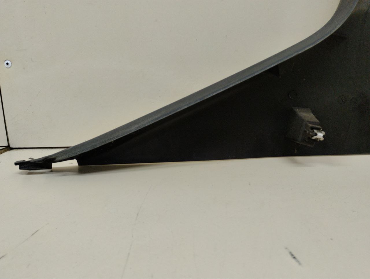 Обшивка стойки Peugeot 308 2007>